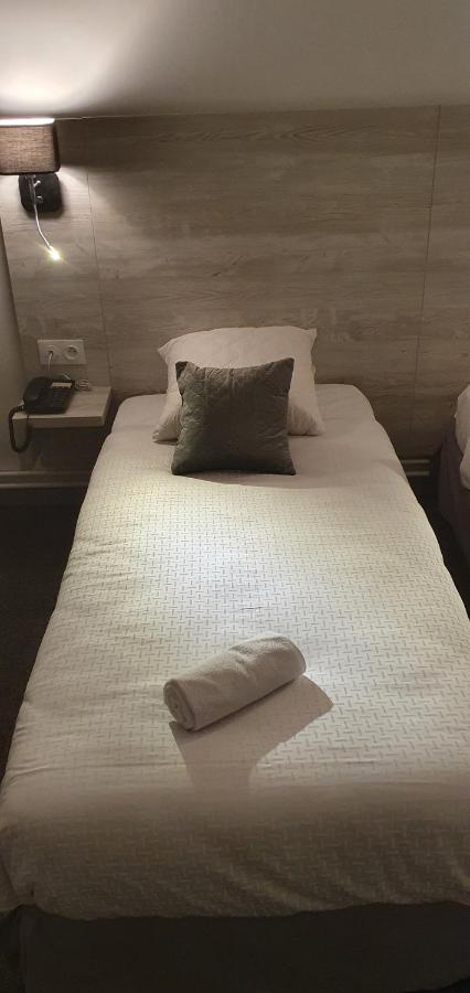Hotel L'Alsace-Gare Sncf 纳博讷 客房 照片